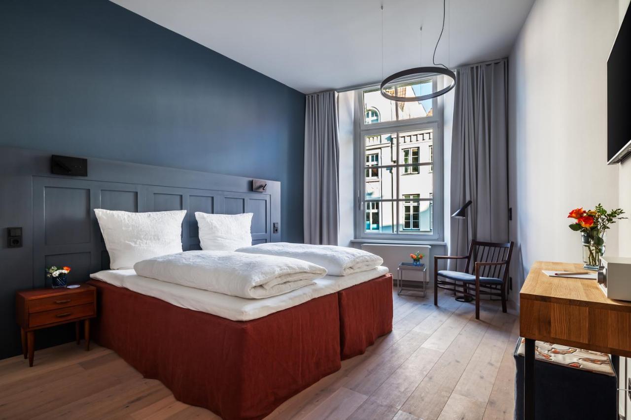 Hotel Die Reederin Lubeck Bagian luar foto