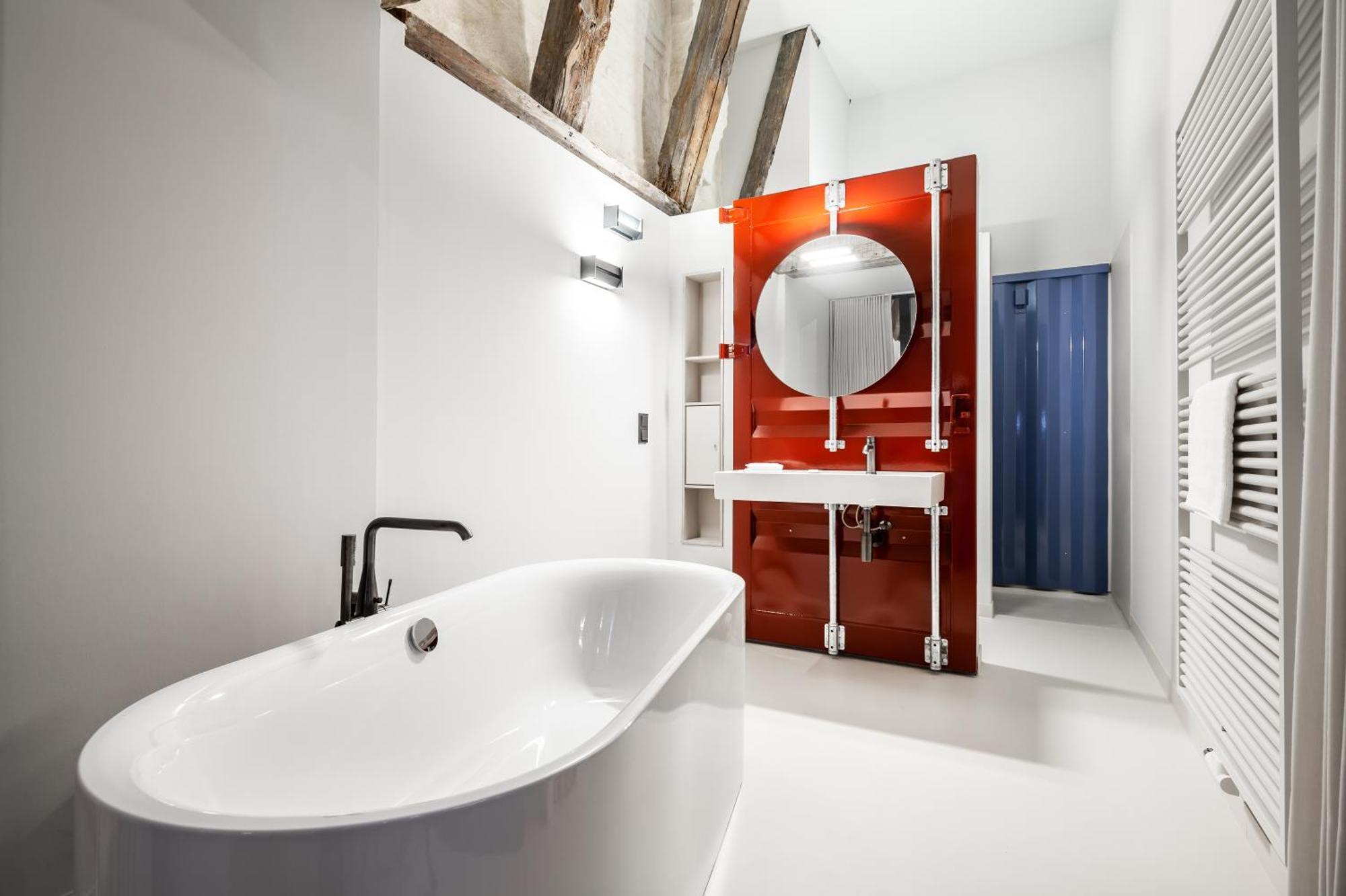 Hotel Die Reederin Lubeck Bagian luar foto